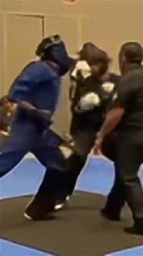 Karate Downward Block redirects haymaker #drewsfightingsports