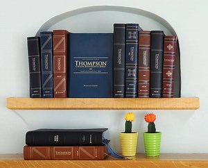 How to Use the Thompson® Chain-Reference® Bible - Bible Gateway Blog