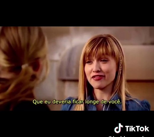 Filme: Bloomington #lgbtqia #filmebloomington #safico #lesbian #girlslovegirls