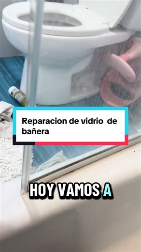 Una manera facil de arreglar usando silicone y limpiarlo bien eso es todo #reparation #shower #glass #construction #tips