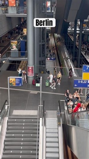 Beautiful Berlin - Berlin Central Station #berlin #berlinlife #ytshorts #free