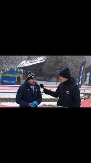 🔹️ Co się dzieje w boksie technicznym kiedy zawodnicy się ścigają? 🤔 Trener Piotr Ignaczak w rozmowie z Karol Dziambor (Eurosport)🎤🎧 #lkspom Reklama Nasze Strzelce pierwsza klasa 😆 Lubuskie Powiat Strzelecko-Drezdenecki Szczepan Bike GIANT Gorzów Lubuski Związek Kolarski Ministerstwo Sportu i Turystyki JM Projekt Jakub Mańdzij Perłowe wykończenia B&B MK Expert Biuro Rachunkowe RCU Ubezpieczenia Strzelce Kraj. Przedsiębiorstwo Gospodarki Komunalej w Strzelcach Krajeńskich ZINA-Dystrybutor Re