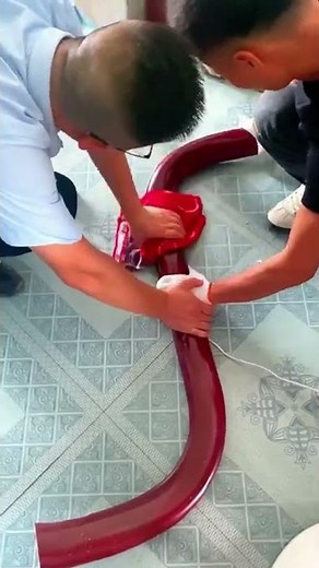 Stairway handrail bending technology at will, good machinery and good tools to save time and effort