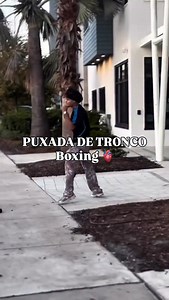 3.7M views · 14K reactions | Vou te ensinar essa sequência de boxe para treinar em casa para defasa pessoal. Já segue @rayner.dela.cruz #boxe #boxebrasil #boxingfootwork #boxingtraining | Personal Fight Manaus | Facebook