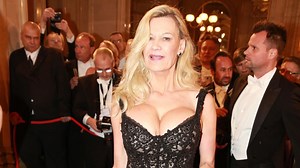 "Ich konnte dazu nicht nein sagen" - die bittere Pornobeichte der Sibylle Rauch