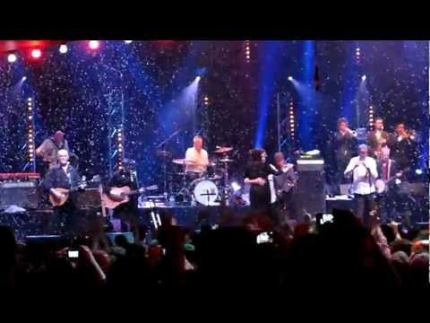 The POGUES 30th Anniversary à l'Olympia (Paris 110912) Fairy tale of NY © Pascal Cossé