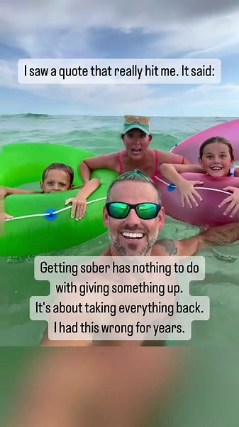 One year without alcohol and my mental state enjoyment of life as a whole is indescribably better. 🙌🏼 I was never even a “heavy drinker,” but started to realize that even just “a drink or two” at the end of the day was effecting all the other hours of my day in different ways. Forever thankful for the ways God has opened my eyes on this journey! 💖 . . . #alcoholfree #wedorecover #onedayatatime | Cullen and Katie