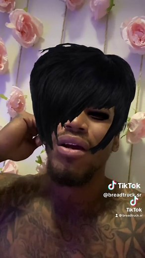 🤘🏽#breadtrucksr #emo #emogirl#breadtrucksr #SephoraConcealers #DrPepperTuitionContest #followme #fyp #viral #rockon