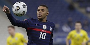 Real Madrid Tukar Vinicius dengan Mbappe? Boleh Deh! - Bola.net