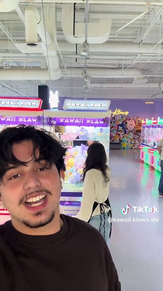 New method for free plush #kawaiiklaws #valencia #clawmachine #funny #plushies