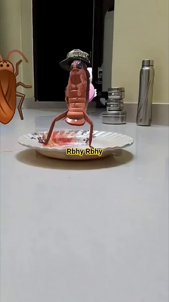 viral cockroach dance 🪳🪳🪳🪳🪳#shorts