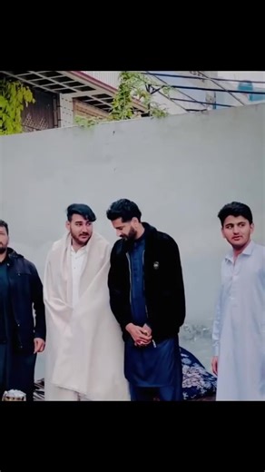 CH Khalid LARR (@ch_arbeet_gujratia_1)’s videos with original sound - مــنــافــق پــرے🖤🥂