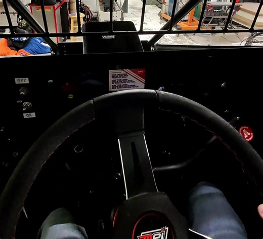 Want to see inside the car and all the controls it has!?!? #racing #thankfulandblessed #fyp #dirttrackracing #racecars @Microsprinthub