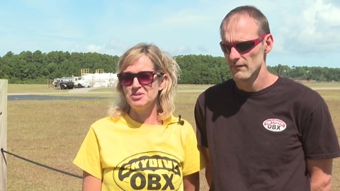 Tandem skydiving world record broken in the Outer Banks