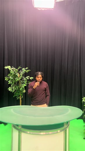 January won’t save you. Decisions made now will. If you’re serious about next year, start preparing before everyone else starts talking. Move with intention. Stay unscripted. #MotivationalMondays #ClarkUnscripted #Mindset #Discipline #EndOfYearEnergy