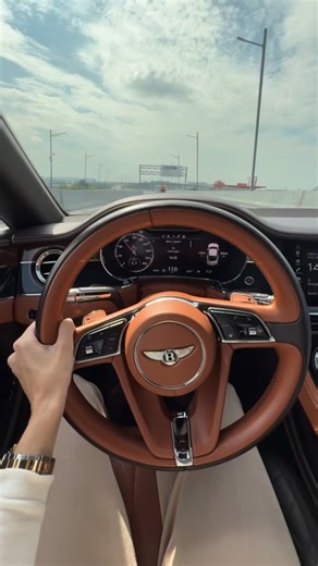 LIZA DREVAL on Instagram