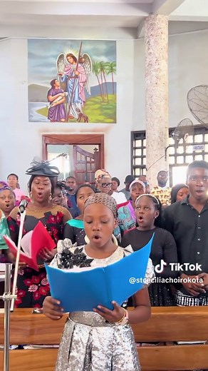 Sanctus (Holy Holy) — Sanctus Mai Tsarki | Catholic Hymn by Obioha Ogbonna