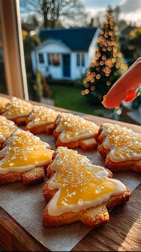 19K views · 105 reactions | Buttery, zesty, and beautifully festive! GLAZED LEMON SHORTBREAD TREE COOKIES ✨ 蓼 Ingredients: ▸ 1 cup unsalted butter ▸ ½ cup powdered sugar ▸ 2 cups all-purpose flour... #LemonShortbread #HolidayCookies #ZestyBakes #EdibleGifts #ChristmasBaking | Easy Trending Recipes | Facebook