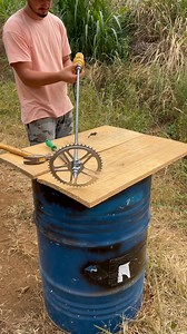 102M views · 433K reactions | Ele fez um dispositivo para abrir buraco de forma automática  | Demuner Show | Facebook