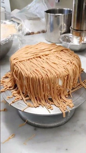 How to squeeze Montblanc cream