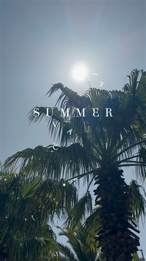 🌴 Bienvenue au paradis… Ici, c’est Le Floride, un camping 5 étoiles pas comme les autres. 🌞 Sous le soleil, entre palmiers exotiques, piscine californienne et ambiance tiki hawaïenne… 🥥 Vous êtes ailleurs. Vraiment ailleurs. 🚐 Un food truck vintage tout droit sorti des routes américaines, 🍹 des cocktails au bord de l’eau… ✨ Et surtout : une ambiance unique. 📍 Le Floride, en bord de Méditerranée. 🎈 Le camping qui vous fait voyager… 🎉 sans quitter la France. #VacancesEnFamille #CampingLeFl