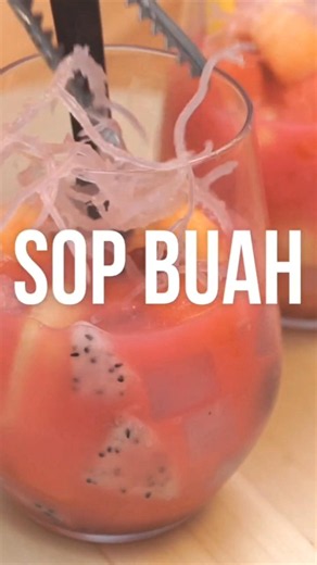 Quick and easy fruit soup, ready in a flash 🤤#drinks #fruitsoup #shortvideo #shorts #healthydrinks