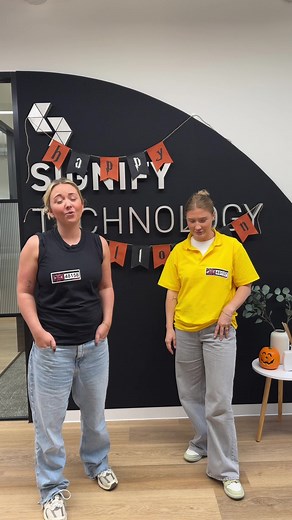 Ant & Seb take on Signify Halloween 🎃