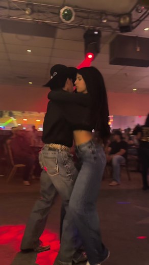 Master Cumbia Dancing with Interactive Tutorials