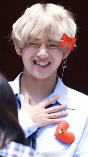 So cute 🥰 V 💜 #bts #army #btsarmy #ytshorts #bts_official_bright