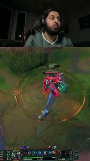 The humiliation is terrible against Cassiopeia, one of the worst ranged top laners to face. #leag...