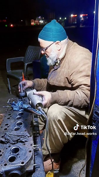 SIX CYLINDER HEAD VALVE GRINDING. #workshop #short #tappet #dina #zafarheadworks #fypage #shorts #fyp #engineer #work