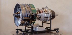 ほぼ本物なジェットエンジン模型。五感で楽しめる迫力の工学アートでした