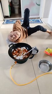 71 reactions | Daily cooking sessions of people with disabilites.❤️.#disability #disabled #fyp #cooking #foryoupagereels | Kilponga12 | Facebook