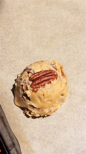 Butter Pecan Cookies are so delicious! These are made with loads of butter, toasted pecans, and brown sugar. 🍪💛 Recipe here - https://taffeybakery.com/butter-pecan-cookies/ or comment the word RECIPE and I'll send it directly to your inbox! 😍 | Taffey Bakery