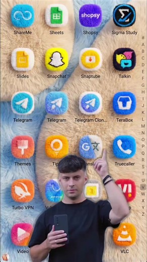 Felt-Style Desktop Creation Guide, Free Tutorials: Create your own style photos easily using the free AI tool from hypic on the left. #hypic #hypiccreator #Godpic #fluffy #aieffect @hypic_global @Hypic_globall @HypicBrazil @HypicVietnam