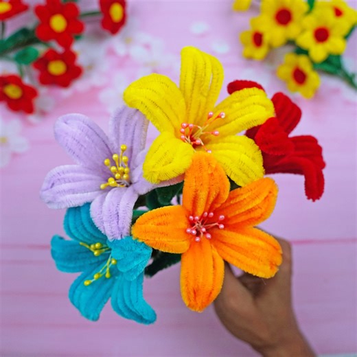 5K views · 24 reactions | DIY Handmade Realistic Flower With Pipe Cleaners -Pipe Cleaner Flower Crafts Tutorial #diy #pipecleaners #crafts #pipecleanerflowers #handmade #handmadecrafts | Million Ideas of Crafts | Facebook