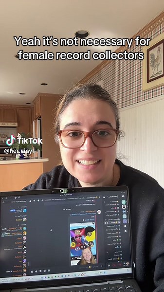 I was tired of not being able to connect with other female record collectors, so last year, I created a community just for us! 🎶 Here, we connect, keep up with new releases, and even host virtual meetups. Come join us! Tap the link in my bio to be part of the fun. #vinyl #vinylrecords #recordcollector #vinylcommmunity #vinytok