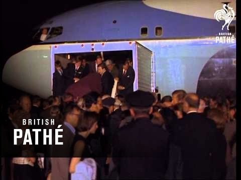 Kennedy's Body At Airport (1968)