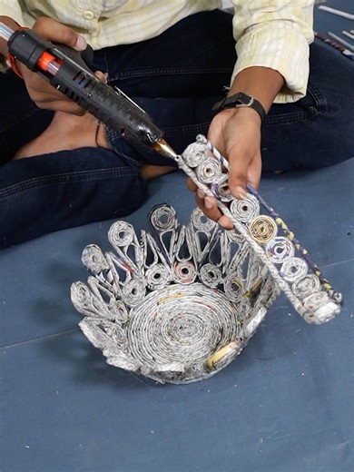 24K views · 127 reactions | Newspaper basket making diy #diybasket #newspapercraft #organiser #craft | Click For Craft | Facebook