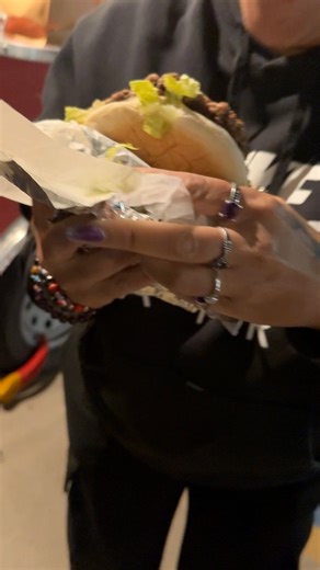 6.1K views · 46 reactions | Reporting LIVE from Ruby’s Big Burger we got Jessica Mackenney listen to what she has to say… Ruby Woo is here to 10 2822 NW 10th PULL UP‼️ | Jasmine Lynn | Facebook