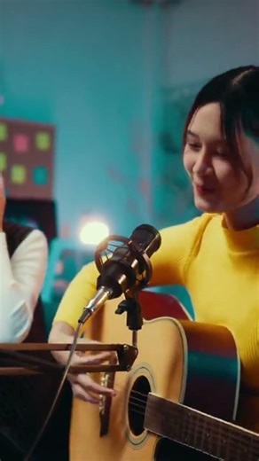 Enhancing Sight Singing with Backing Tracks