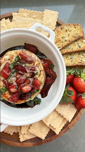 Baked Brie Cheese