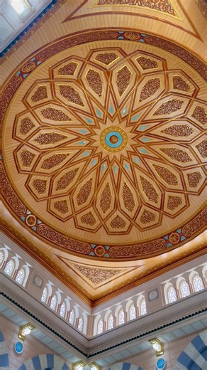 356K views · 34K reactions | Beautiful Masjid Nabvi Inside View 殺爐 || Madinah | Minnat Sheikh | Facebook