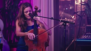 Pancakes & Butter (Live from The Mranch) 🥞🥞🥞 Watch now on YouTube: https://JasonMraz.lnk.to/PancakesandButterLiveFA Hear this song & more on my new album Mystical Magical Rhythmical Radical Ride, available wherever you find your fave sounds: https://jasonmraz.lnk.to/MMRRRalbum 🎥 Jeff Coffman | Jason Mraz