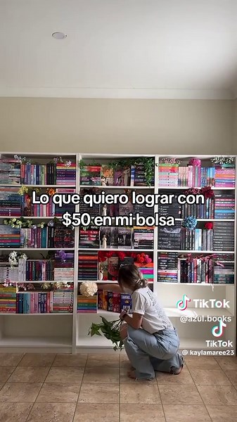 Mi única biblioteca es digital 😞💔 . El video de fondo es de @Kayla ♡ 💗 . #booktokerespañol #lectores #booktok #wattpad #books #leer #libros #libro #viral #paratii #fyp #foryoupage
