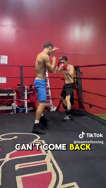 Team work makes the dream work 🤝 comment below what you think they working on #boxing #boxingteam #proboxing #amatuerboxing #friscoboxing