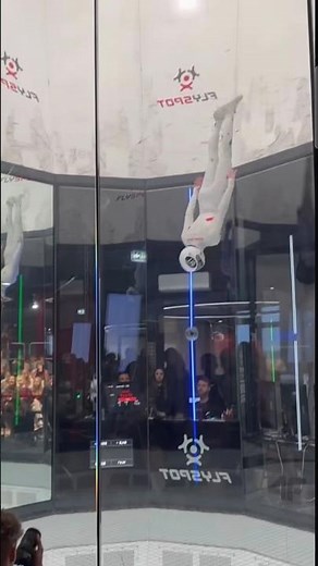 Perfect finish of freefly show | The Skydiving Channel #indoorskydiving #windtunnel