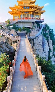 144K views · 1.8K shares | Unique beautiful view - house on top of mountain | Amazing Land | Facebook