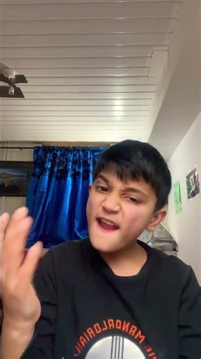 School wo Java ha jaha games baap ko luta jata or Hama kooota jata ha #funny #comedy.