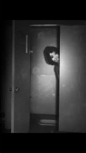 Creepy old photos #terrifyingtales #phantomtales #scary